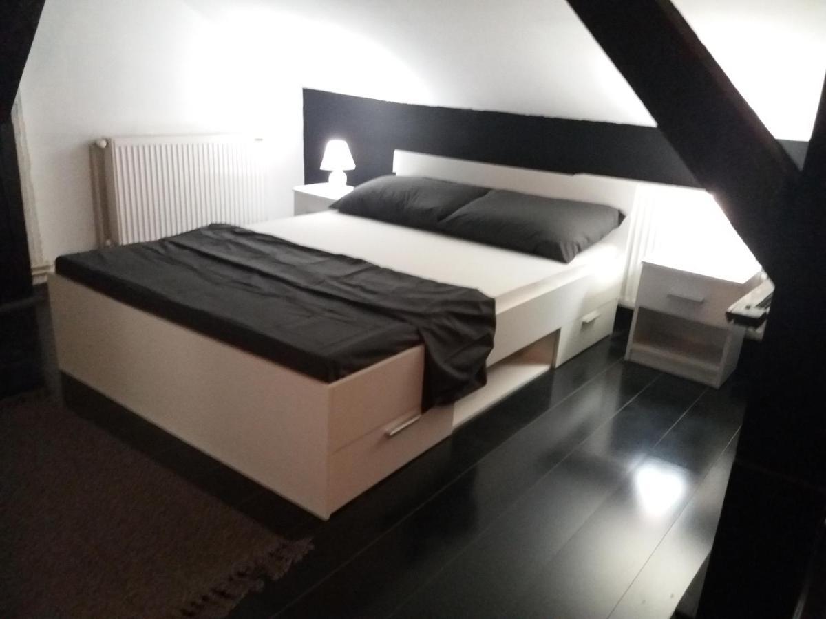Bianco Nero Apartment *