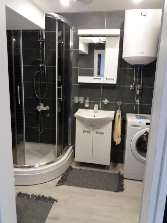 Bianco Nero Apartment Nis