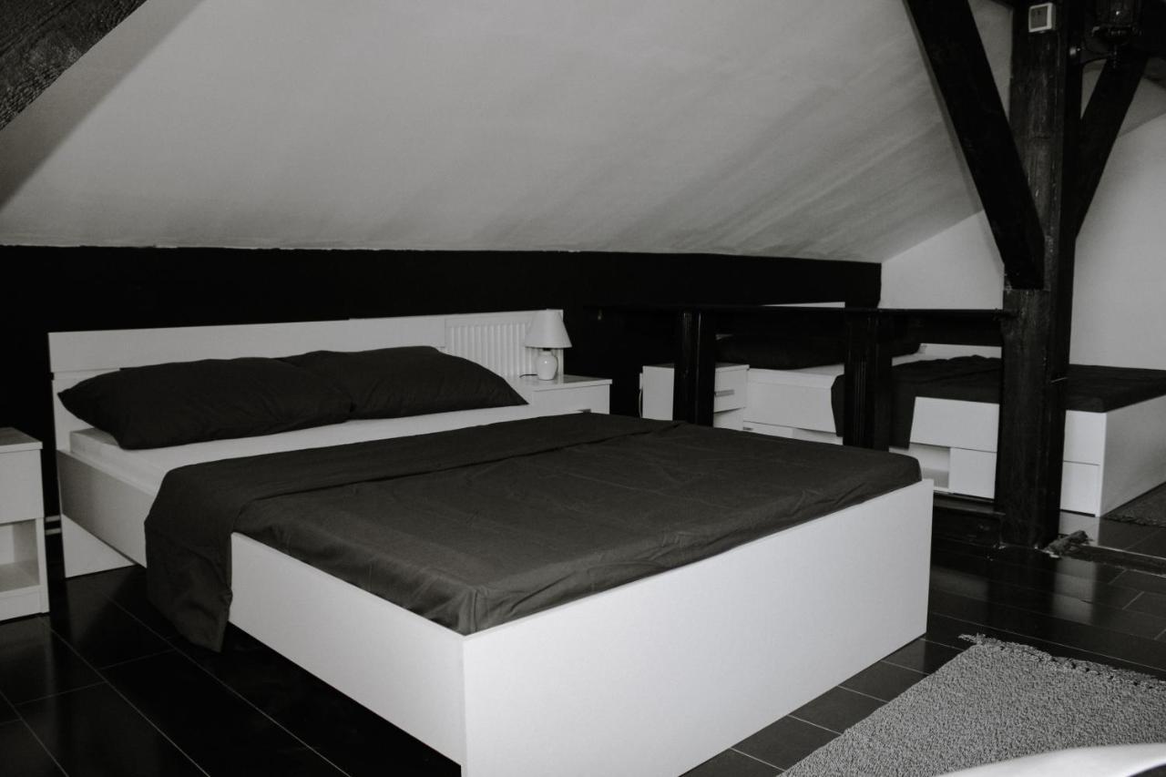 Apartment Bianco Nero *