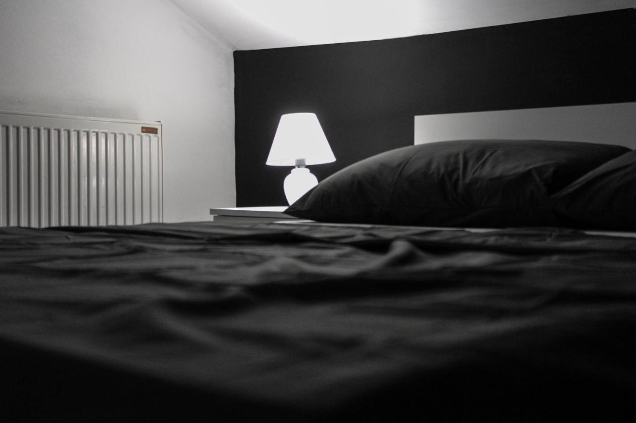 Bianco Nero Apartment Nis